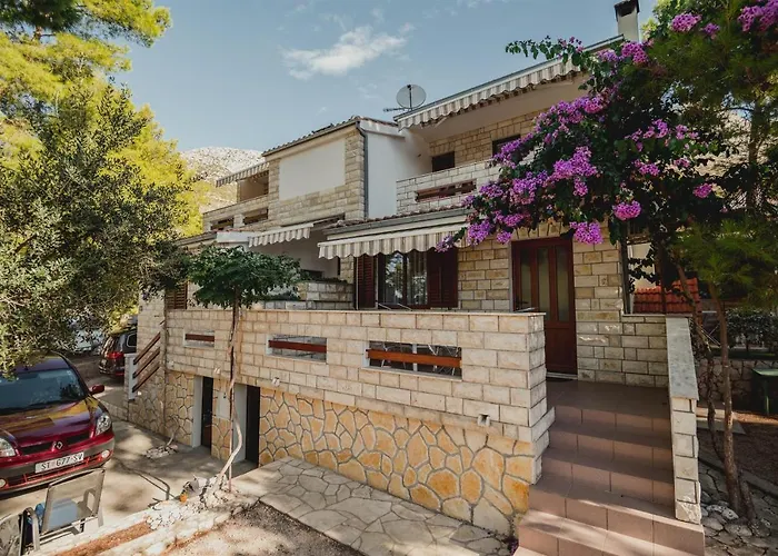 Apartments Antun